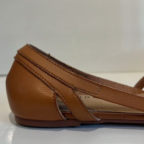 Torrid Faux Leather Open Toe Slip On Flats Shoes Size 8W - Picture 8 of 11